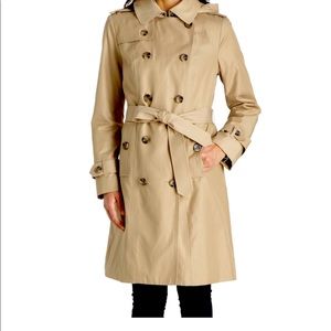 London Fog  Double Breasted Trench coat 🧥